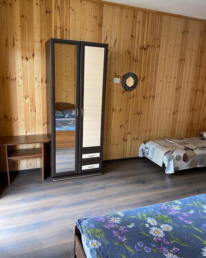 Sun Hotel Guest House Πιτσούντα Εξωτερικό φωτογραφία